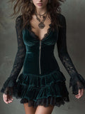 Mini dress in dark green velvet with lace sleeves - Elegant and Romantic